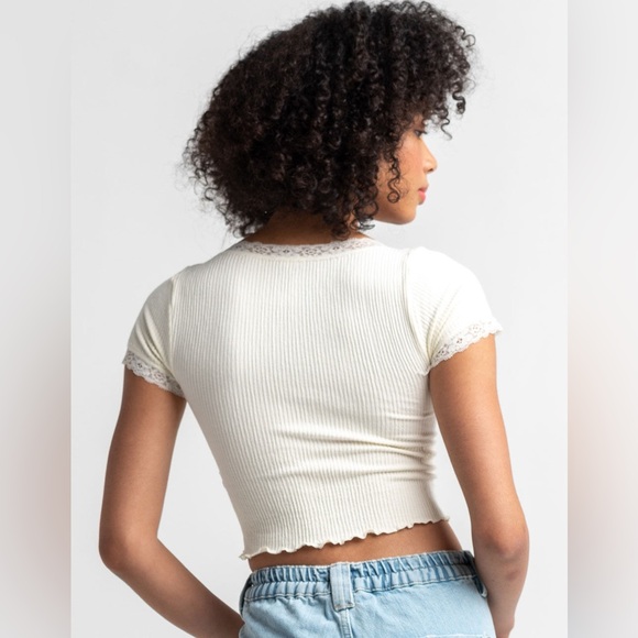 BDG Urban Outfitters London Womens Cross Lace Baby Tee size medium NWT - Picture 2 of 13